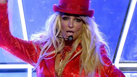Watch Britney Spears Make Carpool Karaoke Debut In New Preview