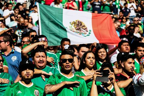 ¿por Qué Los Jugadores De México Se Llevan Las Manos Al Pecho Durante