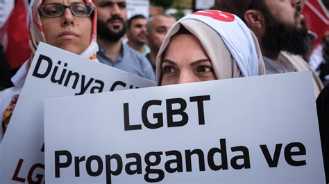 Anti Lgbt Protest Held In Istanbul Despite Pride Ban Balkan Insight