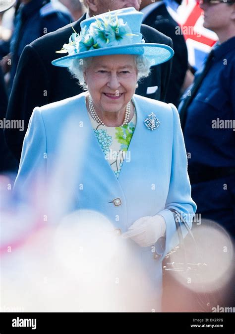 Queen Elizabeth Ii Visits Redbridge During Her Diamond Jubilee Tour Of