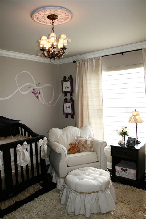 Here are 20 totally adorable and actually chic ways to decorate your baby's first room. French Nursery Design Ideas, Parisian Pink for Baby Girl ...