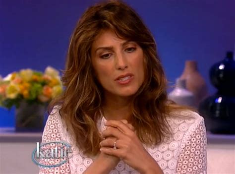 Jennifer Esposito Reveals Shes Engaged To Louis Dowler Check Out Her