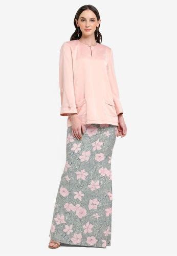 Kurung melissa baju raya 2019 fesyen muslimah two. Olin Set Modern Baju Kurung from Jovian Mandagie for ...