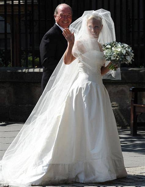 Like her mother princess royal anne, zara phillips got married in canongate. All About Kate: July 2011