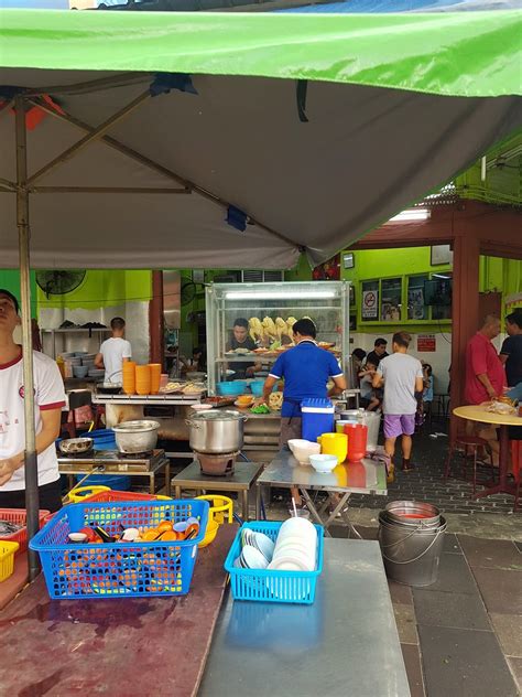 Chicken rice is a staple of ipoh, even sometimes having it referred to as ipoh chicken rice. 青蛙生活点滴 Froggy's Bits of Life: 芽菜鸡饭 Bean Sprout Chicken ...