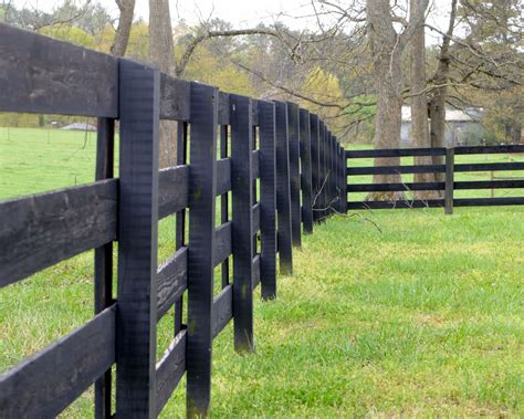 Black Fences Great Against Green Fields In 2019 Fence Landscaping