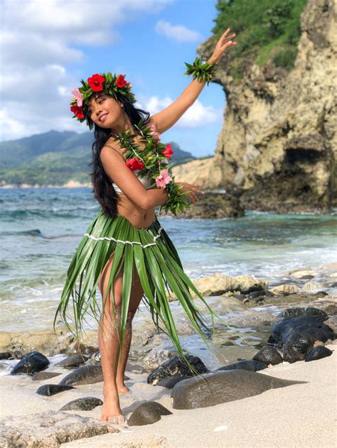 Hawaiian Outfit Women Hawaiian Woman Hawaiian Girls Hawaiian Art