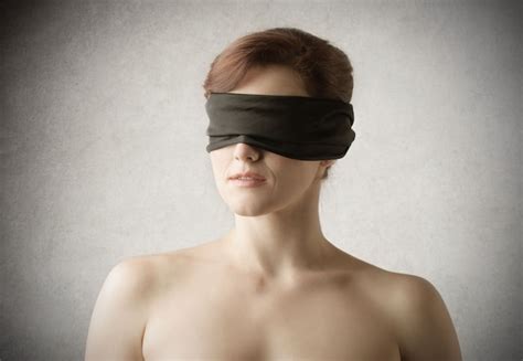 Premium Photo Blindfolded Naked Woman