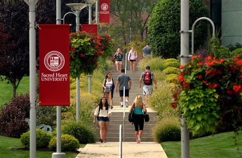 Sacred Heart University Colleges Of Distinction Profile Highlights