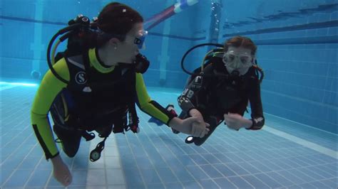 Friendly Divers First Time Diving Of Two Wonderfull Young Scuba Diver