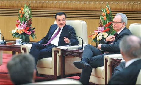 Premier Li Keqiang Talks At A Gathering Of Outstanding