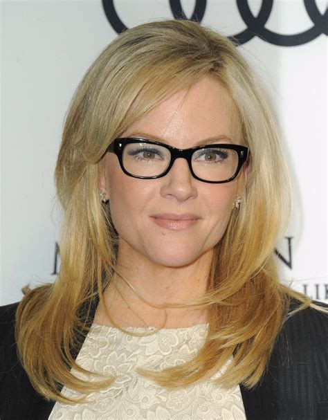 Girls Who Wear Glasses Rachael Harris Celebrities With Glasses Glasses