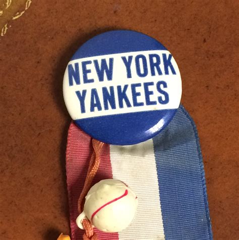 New York Yankees Pinback Button Pin With Ribbon And Charms