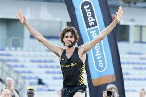 Queste le parole di gianmarco tamberi, primatista. Atletica, Gianmarco Tamberi: dal look halfshave al record ...