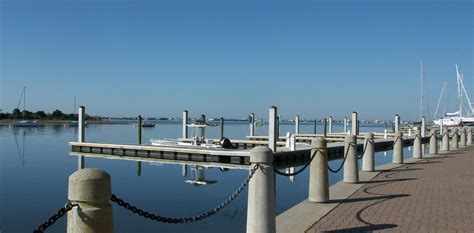 Illinois contractor wins $7.4 million Morehead City Harbor dredging