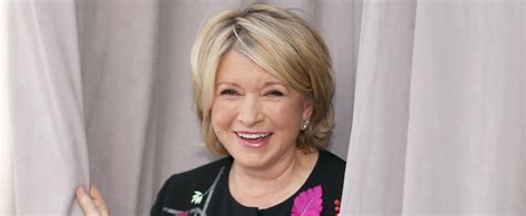 Martha Stewart Looks Amazing On Si Swimsuit Issue Cover