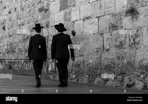 Old City Walls Of Jerusalem Black And White Stock Photos And Images Alamy