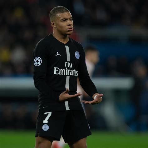 Kylian Mbappe Commits to PSG; Hasn't Been 'Able to Sleep' Since Man United Loss | Bleacher ...