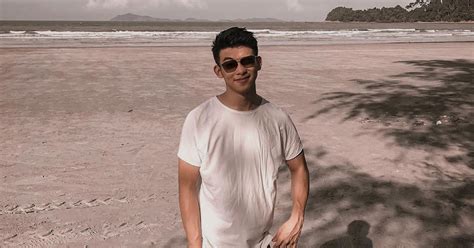 Aliran ini berkeyakinan bahwa apa kehendak manusia dan tuhan terdapat porsinya tersendiri. Bila Orang Lelaki Jatuh Cinta, Yang Tak Handsome Pun Boleh ...