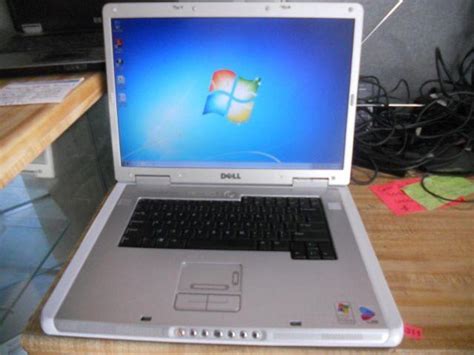 Dell 17inch Laptop Wwindows 7 Inspiron 9300 Pentium M16