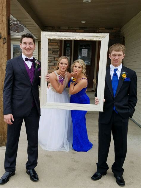 Pin By Heather Lemmer On Prom Ideas Prom Couples Homecoming
