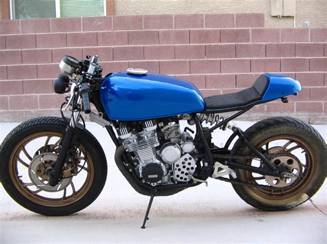 Me and my dad built this 82 yamaha maxim xj550 that we bought. 1982 Yamaha XJ 550 Cafe Racer - way2speed