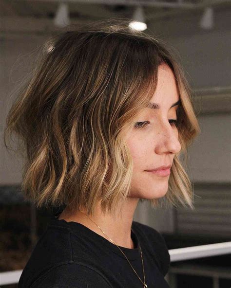 The Chin Length Blunt Bob Is Trending And Here Are 34 Chic Ideas