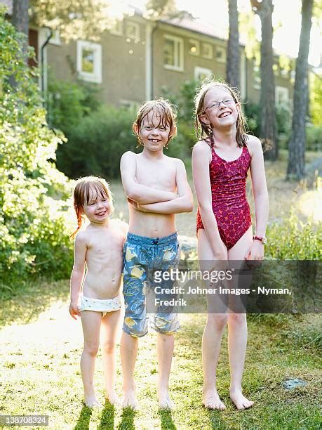 Preteen Swimwear Photos Et Images De Collection Getty Images