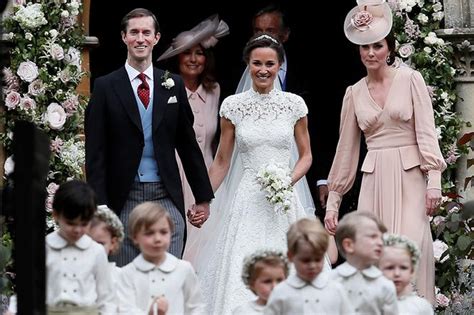 Kate Middleton Plays The Perfect Sister At Pippas Wedding See Pics