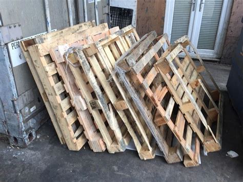 Free Broken Pallets Ideal For Firewood In Gloucester