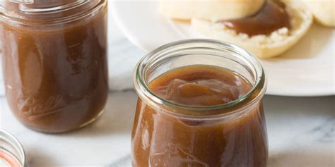 The dough is easy to handle and can be scrunched up and rolled up again . How To Make Apple Butter