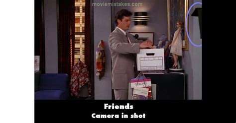 Friends 1994 Tv Mistake Picture Id 225864