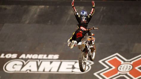 Download X Games Motocross No Hand Stunt Wallpaper