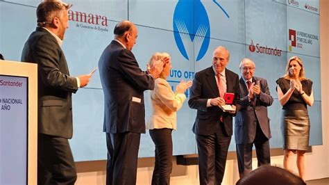 The Fernández Vega Ophthalmological Institute wins the Pyme of the Year