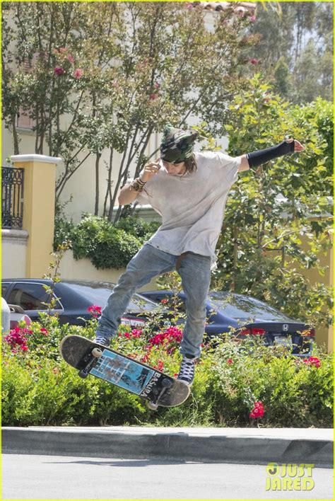 Jaden Smith Shows Off His Skateboarding Moves Photo 3419843 Jaden
