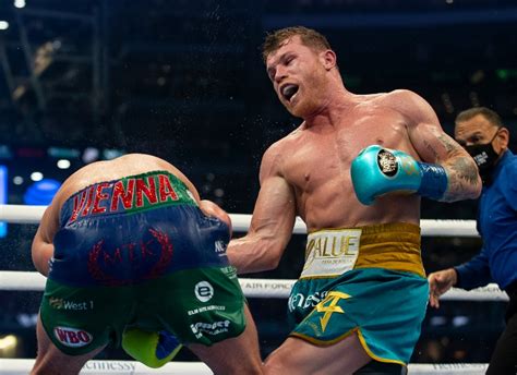 Photos Canelo Blasts Saunders Right Eye For Tko In Eight Boxing News