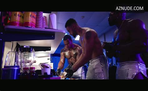Bolo The Entertainer Jeremy Williams Dion Rome Butt Shirtless Scene