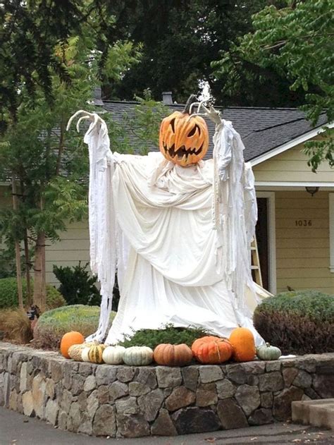 35 The Best Halloween Garden Decor Ideas Magzhouse