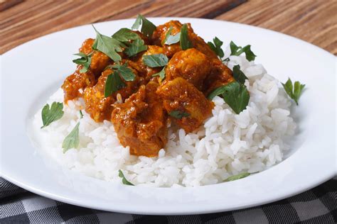 Let it sit about 15 minutes, or until the rice is ready. bigstock-Chicken-Curry-With-Rice-And-Ci-63466936-1 ...