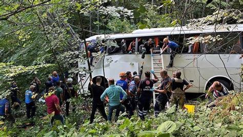 Bursa dan acı haber Tur otobüsü devrildi 5 ölü Turizm Ajansı
