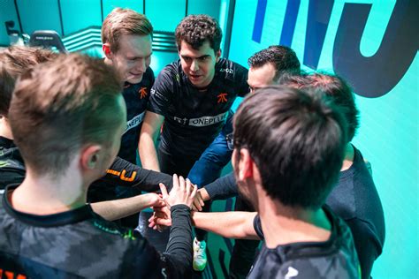 Fnatic Keep Their Playoff Hopes Alive With A Win Over Vitality In The