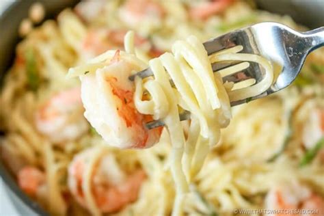 The garlicky shrimp and lemon wine sauce are just to die for! Garlic Butter Shrimp Pasta in White Wine Sauce - That's ...