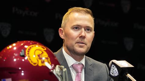 Usc Football Head Coach Lincoln Riley Declares His Expectation For