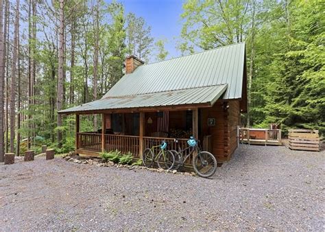 Canaan valley, nestled in the higher ranges of the allegheny mountains, is home to abundant scenery, wildlife and recreational opportunities. THE 10 BEST Canaan Valley Cabins, Cabin Rentals (with ...