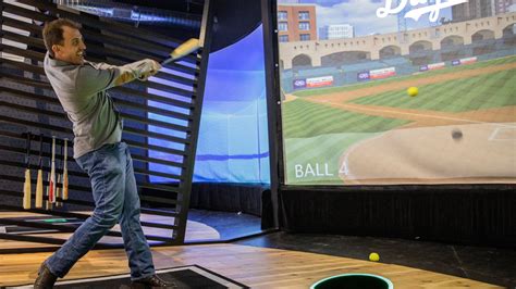 Home Run Dugout: New virtual baseball experience opening in Katy | FOX