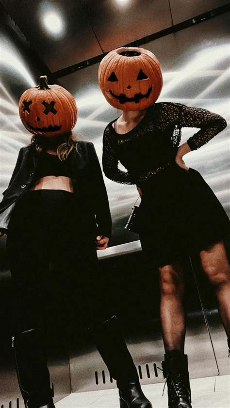 Spooky Pumpkin Head Photoshoot Ideas For Halloween