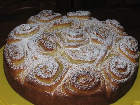 Check spelling or type a new query. Torta delle rose ricetta originale - (4.6/5)