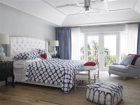 I was thinking of doing narrow double doors or french doors going into the master to set it apart from the other rooms. 32 Exquisite Master Bedrooms with French Doors (PICTURES)