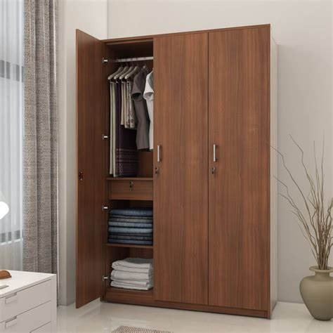 Designs for 3 door wardrobes are many for selection that suits individual tastes. 3 Door Wardrobe Designs Photos