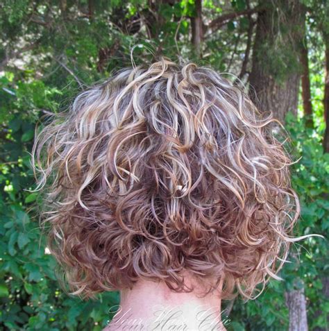 Short Hair Perm Styles Pictures Permed And Clipped Short Curly Hair